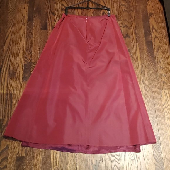 Beautiful MW Maroon Long A-Line Chiffon Skirt - Picture 2 of 8